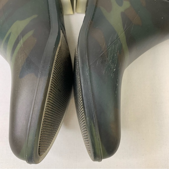 J Crew Matte Chelsea Rubber Rain Boot 7 Camo Green - Picture 5 of 15